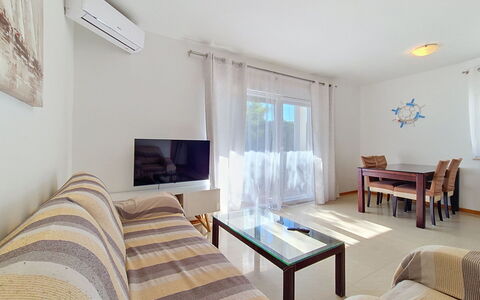 Marina 115: Piso, Suelo, Diseño De Interiores, Mueble, Techo, Departamento, Suelos De Madera, Sofá, Sala