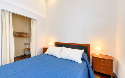 Appartamento Chiavari, Roma: Suelo, Piso, Diseño De Interiores, Cama, Habitación, Madera, Mueble, Sábana, Habitación, Techo