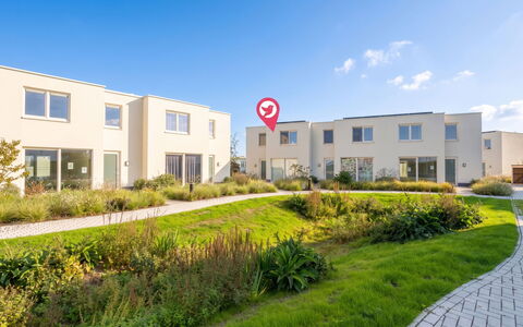 De Strandloper i with Parking & Airco: Mueble, Diseño De Interiores, Piso, Techo, Suelo, Silla, Habitación, Encendiendo, Mesa, Cocina Y Comedor Mesa