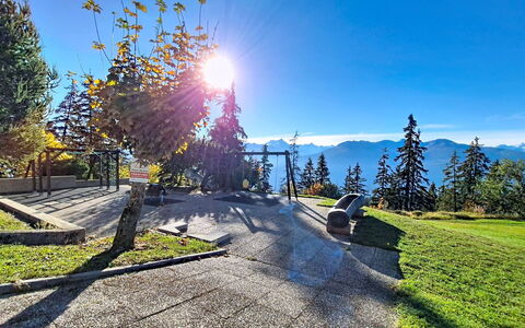Crans-Montana 480: Cielo, Azul, Luz De Sol, Alerce, Cordillera, Hill Station, Polo, Banco, Banco Al Aire Libre