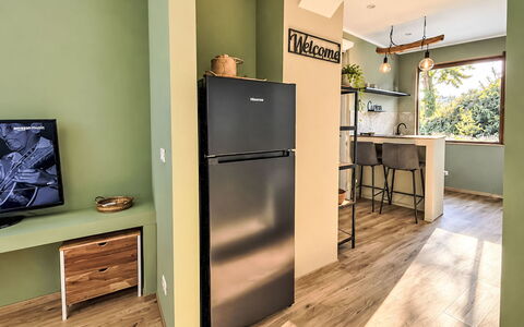 Le Fonti - Giardino: Mueble, Diseño De Interiores, Piso, Techo, Suelo, Silla, Habitación, Encendiendo, Mesa, Cocina Y Comedor Mesa