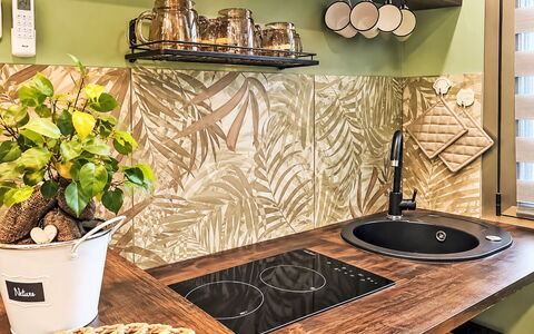 Le Fonti - Giardino: Mueble, Diseño De Interiores, Piso, Techo, Suelo, Silla, Habitación, Encendiendo, Mesa, Cocina Y Comedor Mesa