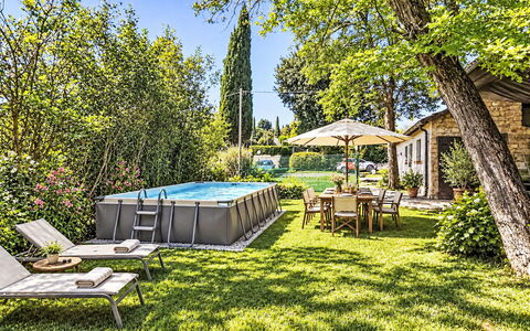 Le Fonti - Giardino: Mueble, Diseño De Interiores, Piso, Techo, Suelo, Silla, Habitación, Encendiendo, Mesa, Cocina Y Comedor Mesa