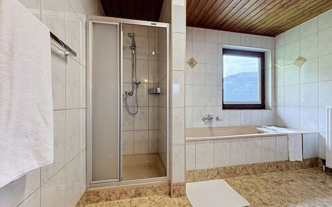 Gästehaus Kurz: Piso, Habitación, Lecho, Cama, Marco De La Cama, Linos, Sábana, Madera Dura, Colchón, Suelos De Madera