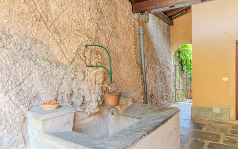 Pergola: Piso, Habitación, Lecho, Cama, Marco De La Cama, Linos, Sábana, Madera Dura, Colchón, Suelos De Madera