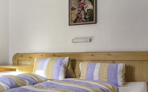 Schwaighof: Piso, Habitación, Lecho, Cama, Marco De La Cama, Linos, Sábana, Madera Dura, Colchón, Suelos De Madera