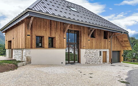 La Grange à Luc: Piso, Habitación, Lecho, Cama, Marco De La Cama, Linos, Sábana, Madera Dura, Colchón, Suelos De Madera