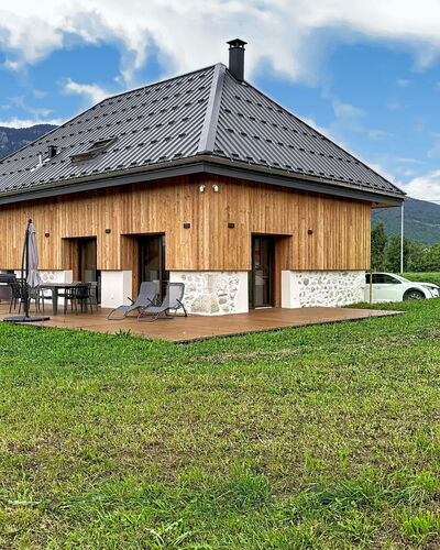 La Grange à Luc: Madera, Cabaña, Vía Muerta, Cuarto De Troncos, Manchas De Madera, Madera Dura, Tablón, Maderas, Material Natural, Edificios Del Jardín