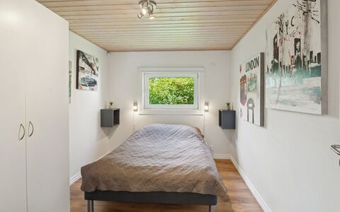 Elle: Habitación, Diseño De Interiores, Pared, Cama, Piso, Suelo, Madera, Techo, Mueble, Sábana