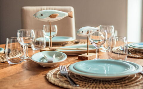 L'Emerillon: Vajilla, Utensilios Para Servir, Vajilla, Comida, Plato, Drinkware, Mesa, Porcelana