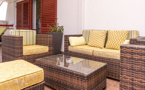 Botanica: Departamento, Recurso, Piscina, Condominio, Balcón, Hotel, Eco Hotel, Villa, Planta De Casa