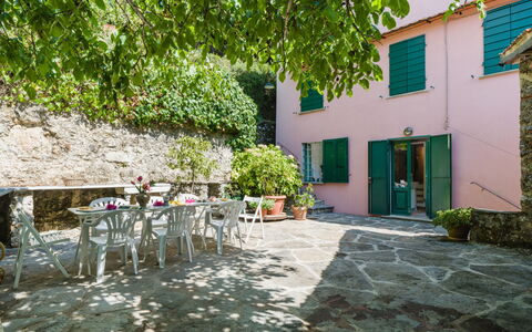 Casa Il Noce: Departamento, Recurso, Piscina, Condominio, Balcón, Hotel, Eco Hotel, Villa, Planta De Casa