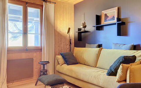 Chalet Perry: Mueble, Diseño De Interiores, Pared, Piso, Madera, Suelo, Habitación, Sofá, Encendiendo, Sala