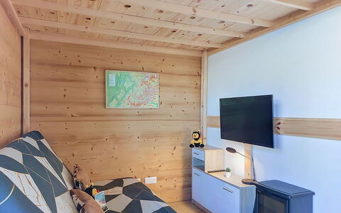 Clos du Savoy: Piso, Madera, Suelo, Diseño De Interiores, Techo, Habitación, Manchas De Madera, Madera Dura, Tablón, Suelos De Madera