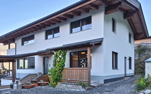 Oberladstätter: Madera, Casa, Casa, Techo, Cabaña, Puerta, Vía Muerta, Inmuebles, Balcón, Porche