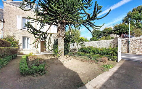 Saint Alexandre: Arbusto, Jardín, Paisajismo, Jardín Botánico, Patio, Pasarela