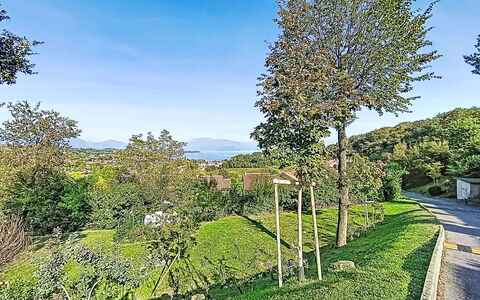 Casa Prais: Hoja, Vegetación, Arbusto, Primavera, Plantas Leñosas, Jardín, Cobertura, Paisajismo, Plantación, Hojas Perennes