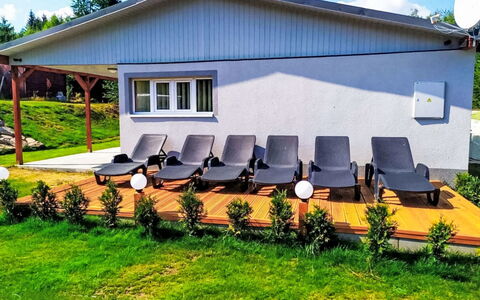 Svahová 3: Azul, Madera, Mueble, Casa, Mueble Para Exteriores, Silla, Sombra, Balcón, Manchas De Madera, Eco Hotel