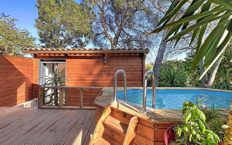 Le Chalet du Soleil: Piscina, Recurso, Hotel, Sombra, Villa, Balcón, Eco Hotel, Ciudad De Vacaciones, Fotografía Aérea