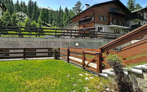 Natalina House: Piscina, Recurso, Hotel, Sombra, Villa, Balcón, Eco Hotel, Ciudad De Vacaciones, Fotografía Aérea