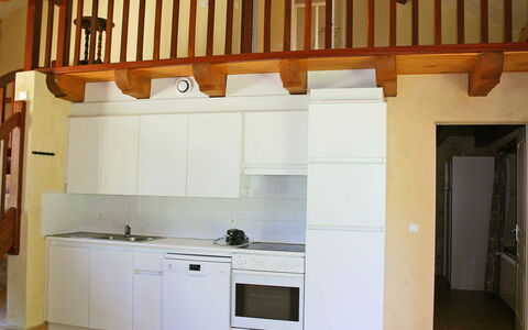 Ensemble de 3 Maisons Lavit: Habitación, Propiedad, Mueble, Gabinetes, Cocina, Mostrador, Diseño De Interiores, Edificio, Casa, Propiedad Material