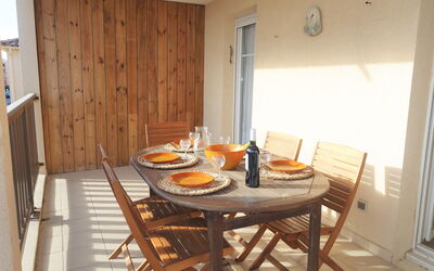 Alojamiento:&nbsp;Les Grandes Bleues 2 450.5