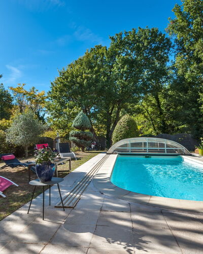 Mas de L'Oulivier: Agua, Planta, Propiedad, Cielo, Piscina, Azur, Sombra, Árbol, Paisaje Natural, Hierba