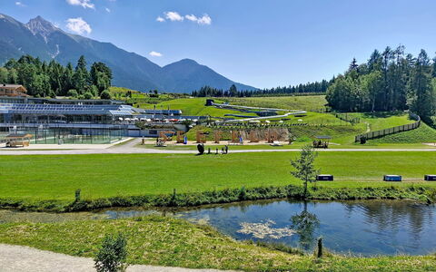 Seefeld in Tirol 100: Paisaje, Diseño Urbano, Hill Station, Atracción Turística, Parque, Cordillera, Jardín, Polo, Valle, Césped
