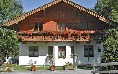 Schladming 120: Planta, Flor, Edificio, Ventana, Propiedad, Cielo, Árbol, Puerta, Casa, El Terreno Del Lote