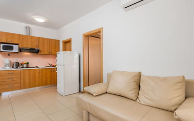 Alojamiento:&nbsp;Pavica 3 304.3
