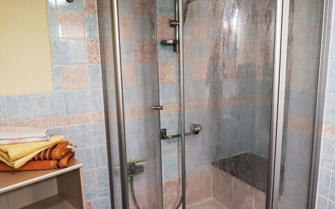 Zerna: Arreglo De Tubería, Puerta De La Ducha, Ducha, Baño, Puerta, Barra De La Ducha, Madera, Alcachofa De La Ducha