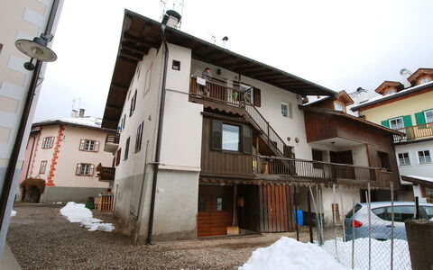 Garibaldi: Propiedad, Casa, Edificio, Barrio, By, Invierno, Arquitectura, Bienes Raíces, Casa, Cielo