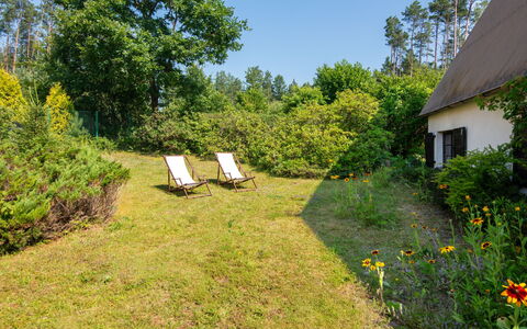 Borek Sulęcki: Verde, Hierba, Vegetación, Arbusto, Jardín, El Terreno Del Lote, Planta De La Comunidad, Área Rural, Cabaña