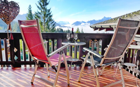 Villars 850: Nube, Cielo, Mueble Para Exteriores, Madera, Montaña, Árbol, Silla, Ocio, Bienes Raíces