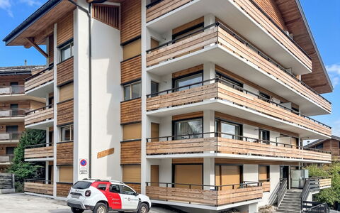 Diana E2: Departamento, Condominio, Balcón, Vía Muerta, Maderas, La Luz Del Día