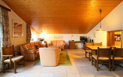 Alojamiento:&nbsp;Ringstrasse Apt 423 900.43