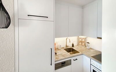 Alojamiento:&nbsp;Jeanne D'Arc Apt. D-33 180.5