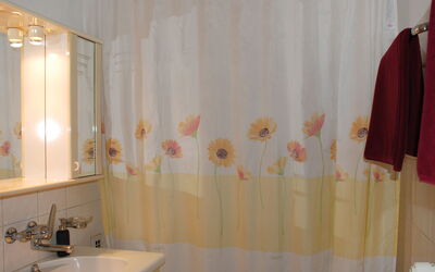 Alojamiento:&nbsp;Large Suite 200.20