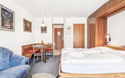 Alojamiento:&nbsp;Promenade Apt 004 100.66