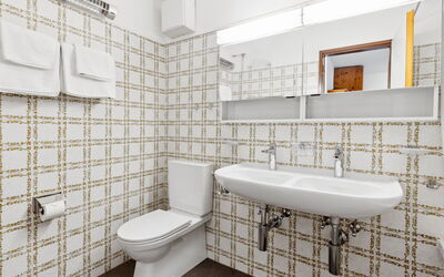 Alojamiento:&nbsp;Guardaval Apt 202 200.41