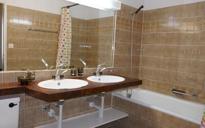 Alojamiento:&nbsp;Allod Park Haus C E03 330.37