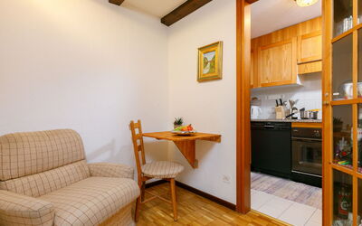 Alojamiento:&nbsp;Apt.17 200.37