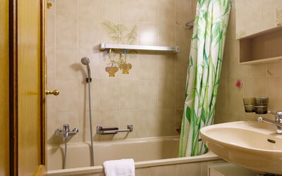 Alojamiento:&nbsp;Apt.17 200.37