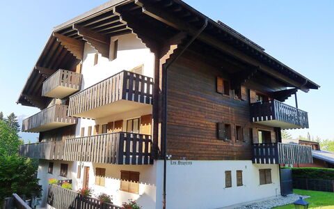 Les Bruyères 25: Planta, Cielo, Edificio, Ventana, Madera, Casa, Diseño Urbano, Árbol, Barrio Residencial, Fachada