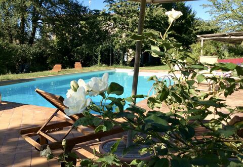 La Cenerara: Propiedad, Flor, Planta, Bienes Raíces, Botánica, Casa, Piscina, Árbol, Casa, Villa