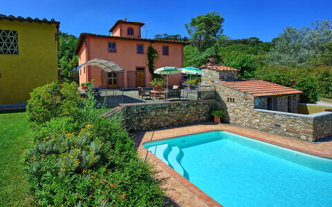 Casa Scopeti: Propiedad, Piscina, Bienes Raíces, Casa, Edificio, Inmuebles, Casa, Barrio Residencial, Vacaciones, Villa