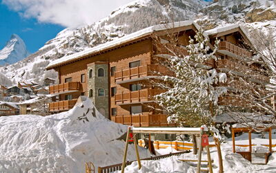 Zermatt 470: Invierno, Nieve, Pueblo De Montaña, Propiedad, Montaña, Cordillera, Fenómeno Geológico, Hill Station, Estación De Esquí, Casa