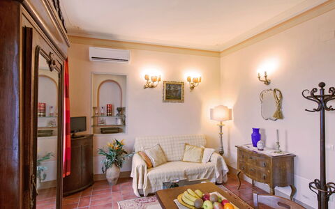 Santo Agostino: Habitación, Propiedad, Diseño De Interiores, Mueble, Edificio, Casa, Techo, Suite, Bienes Raíces, Sala