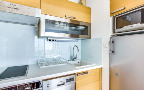 Les Rivages de Rochelongue: Propiedad, Habitación, Cocina, Gabinetes, Mueble, Edificio, Casa, Bienes Raíces, Diseño De Interiores, Departamento