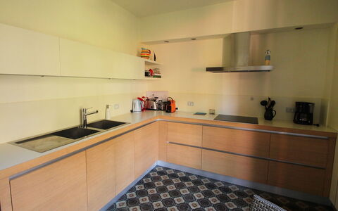 Residenza del Pascià: Propiedad, Habitación, Mueble, Cocina, Diseño De Interiores, Suelo, Edificio, Gabinetes, Loseta, Mostrador